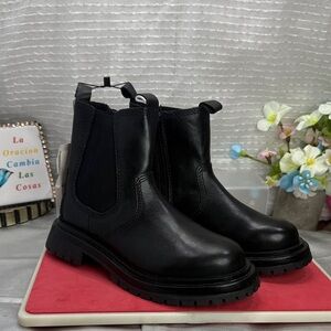 (T0) Zara boys' stretch leather ankle boots, black, size 32/1 EU/US